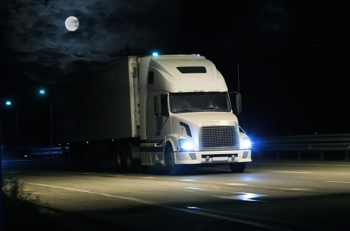 18-Wheeler Chain Reaction Crash Kills 1, Injures 3 in Houston | Undefeated Texas Truck Accident Lawyers