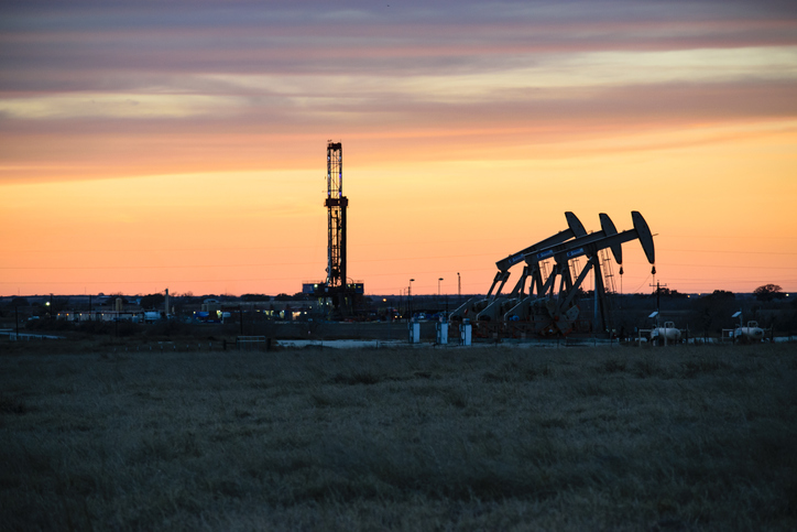 Permian Basin Regains Status as Top Frac Crew Destination | New Mexico Oilfield Accident Lawyer