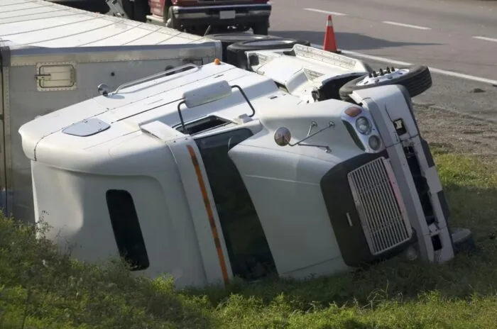 ¿Qué Debo Hacer Tras un Accidente de Camión en Texas?