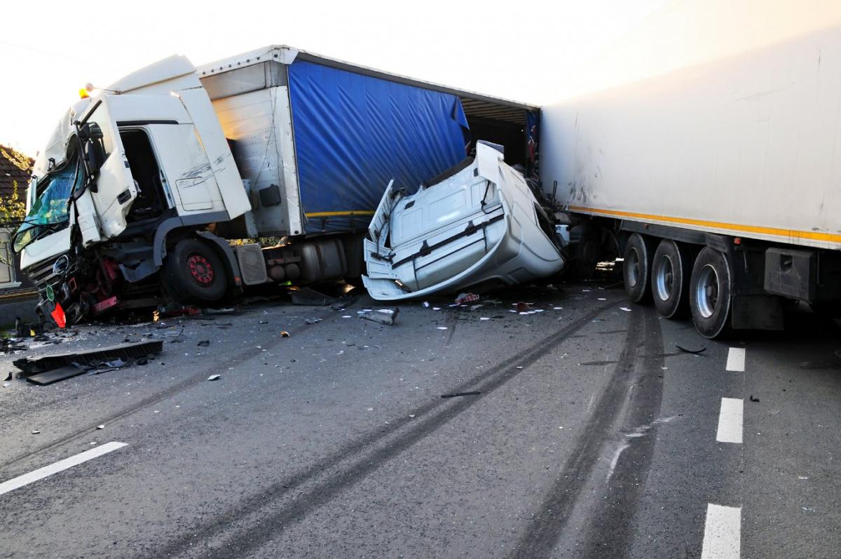 Houston Rear-End Truck Accident Lawyer - Rear End Truck Accident Attorneys