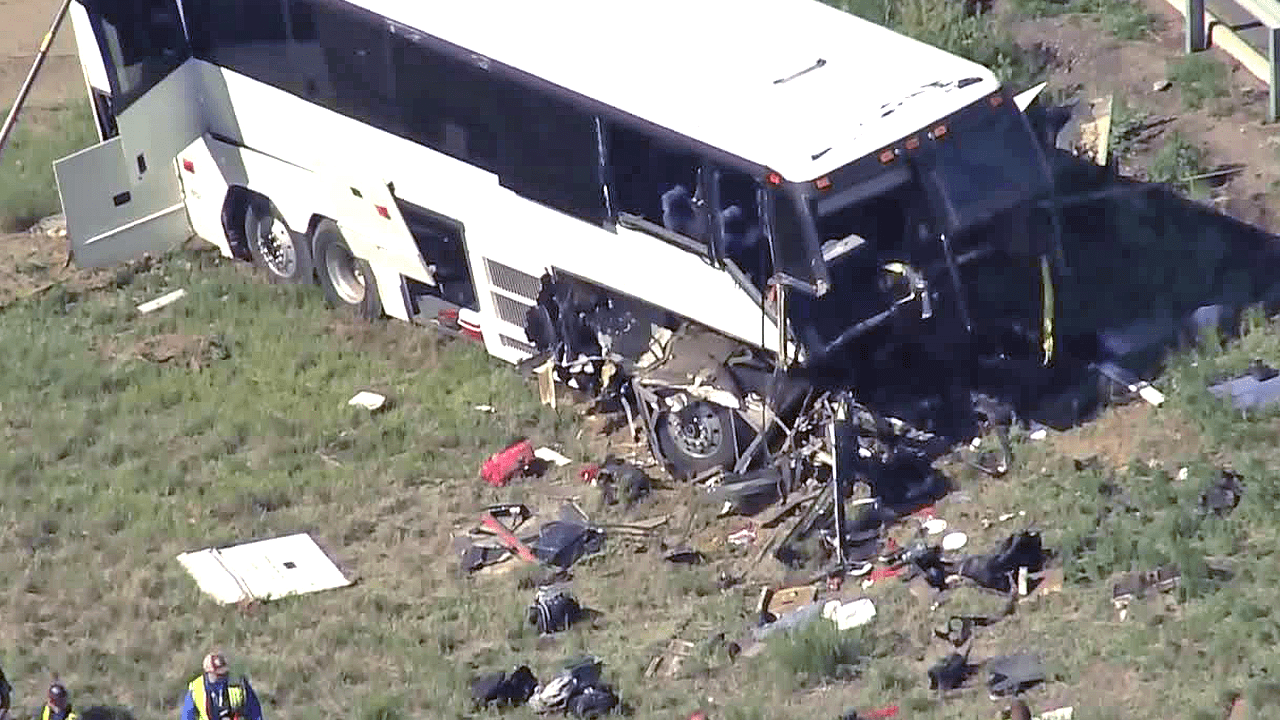 school bus driver stabbed to death before passengers school bus driver stabbed to death before passengers